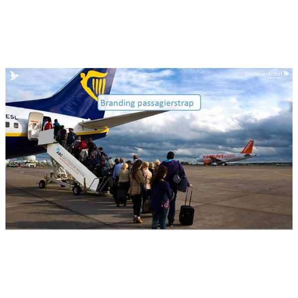 ABC Media Outdoor - Vliegveldreclame (passagierstrap)